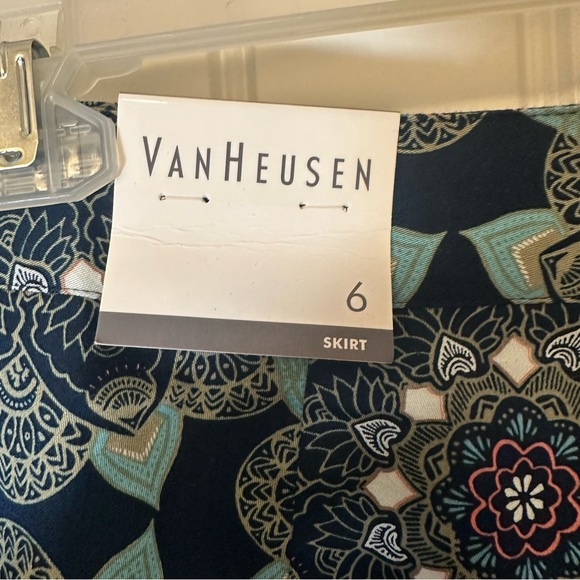 Van Heusen Teal Green Floral Mandala Skirt, Fully Lined, NWT, size 6 - Picture 5 of 5